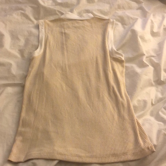 Gap Softspun Sleeveless Mock Neck - Picture 4 of 5